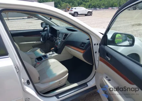 2013 Subaru Outback 2.5I Limited from USA, damaged, VIN 4S4BRCLC7D3317831